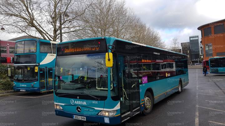 Image of Arriva Beds and Bucks vehicle 3025. Taken by Christopher T at 10.56.45 on 2022.02.14